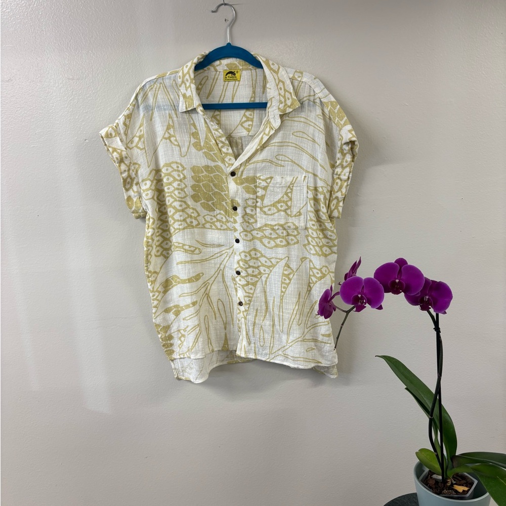 Women's Button Down Shirt in Cream and White